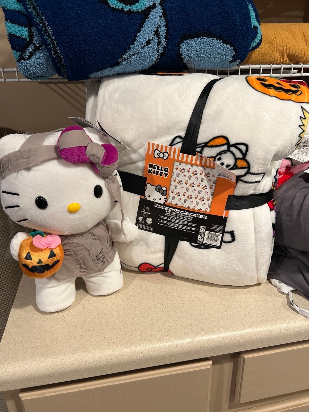 Hello Kitty halloween blanket and stepper
