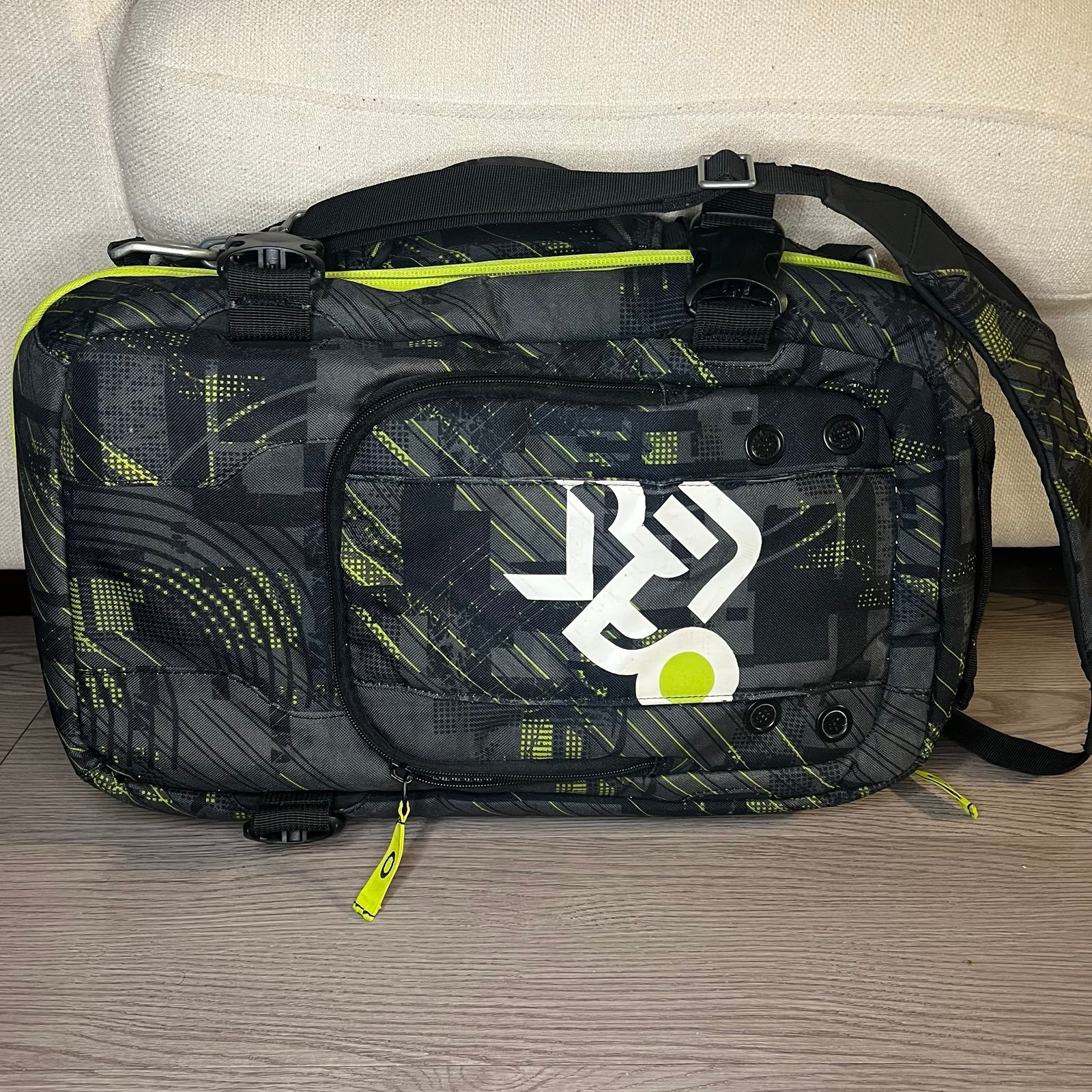 Oakley Planetary 2.0 Backpack and Travel Bag , Black/Green, One Size