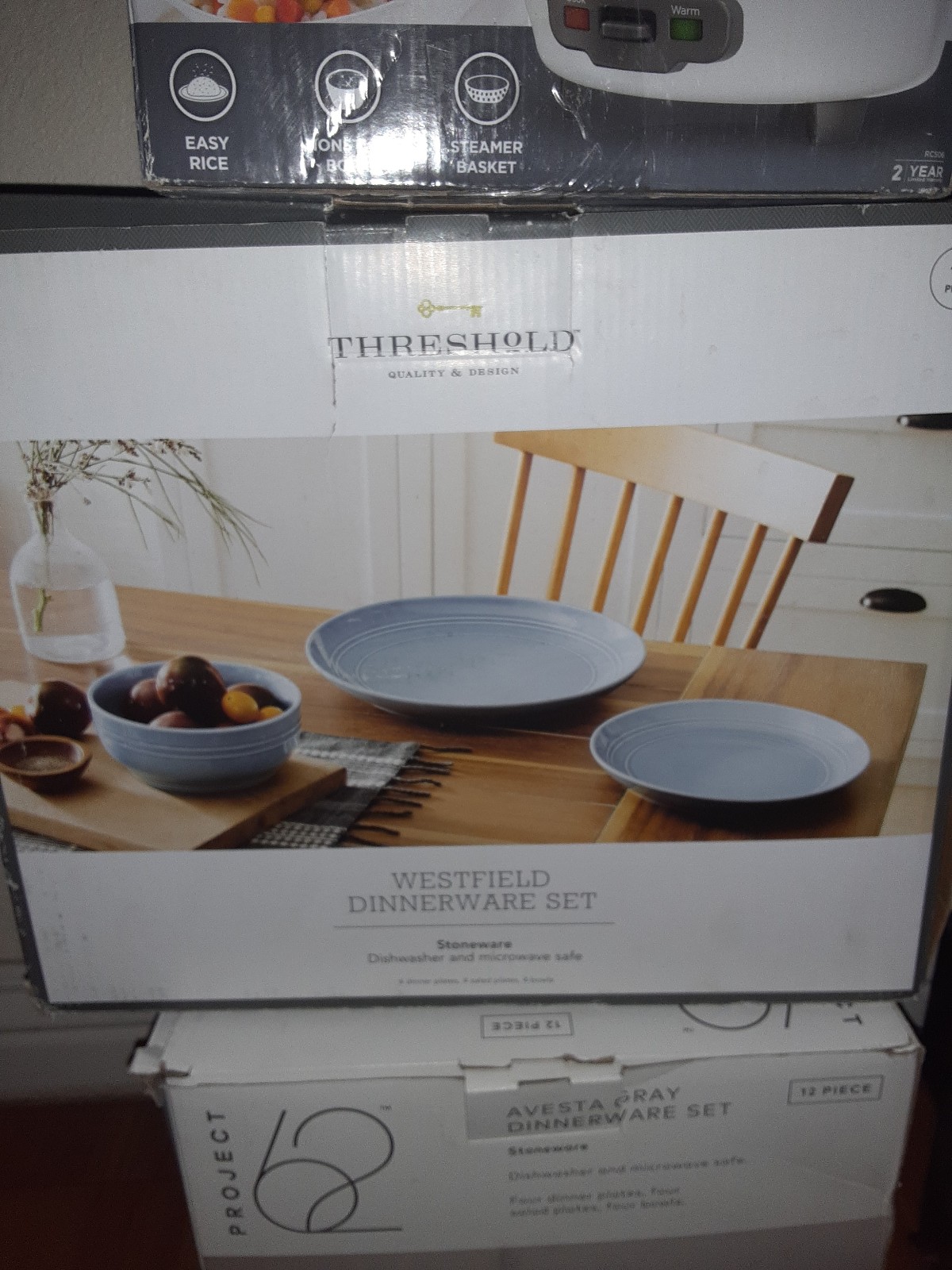 Dinnerware Set