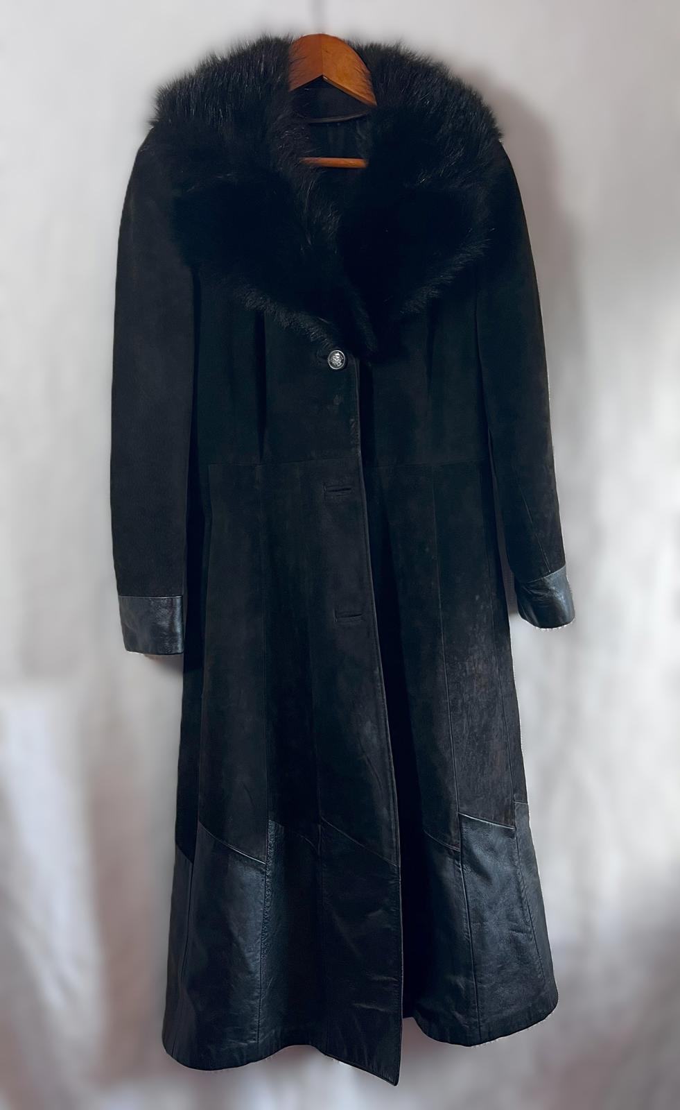 Jeno de Paris Vintage Full-Length Coat with Fox Fur Collar (Late 1970s) | 8 M