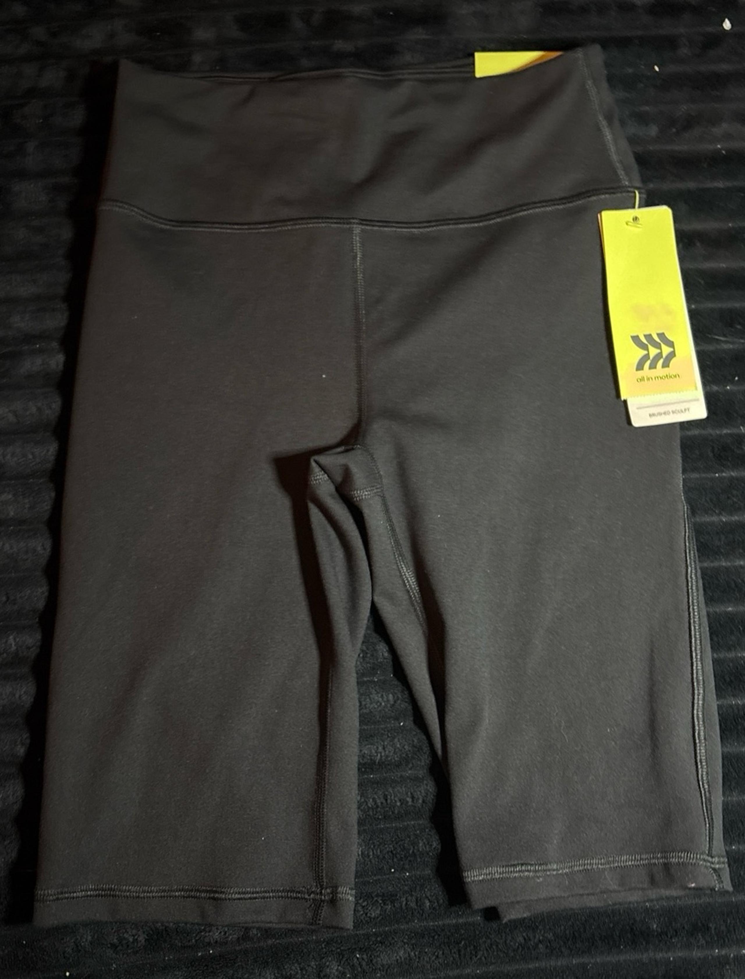 NEW All in Motion Women’s Black Longer Length Activewear Bike Shorts, XS
