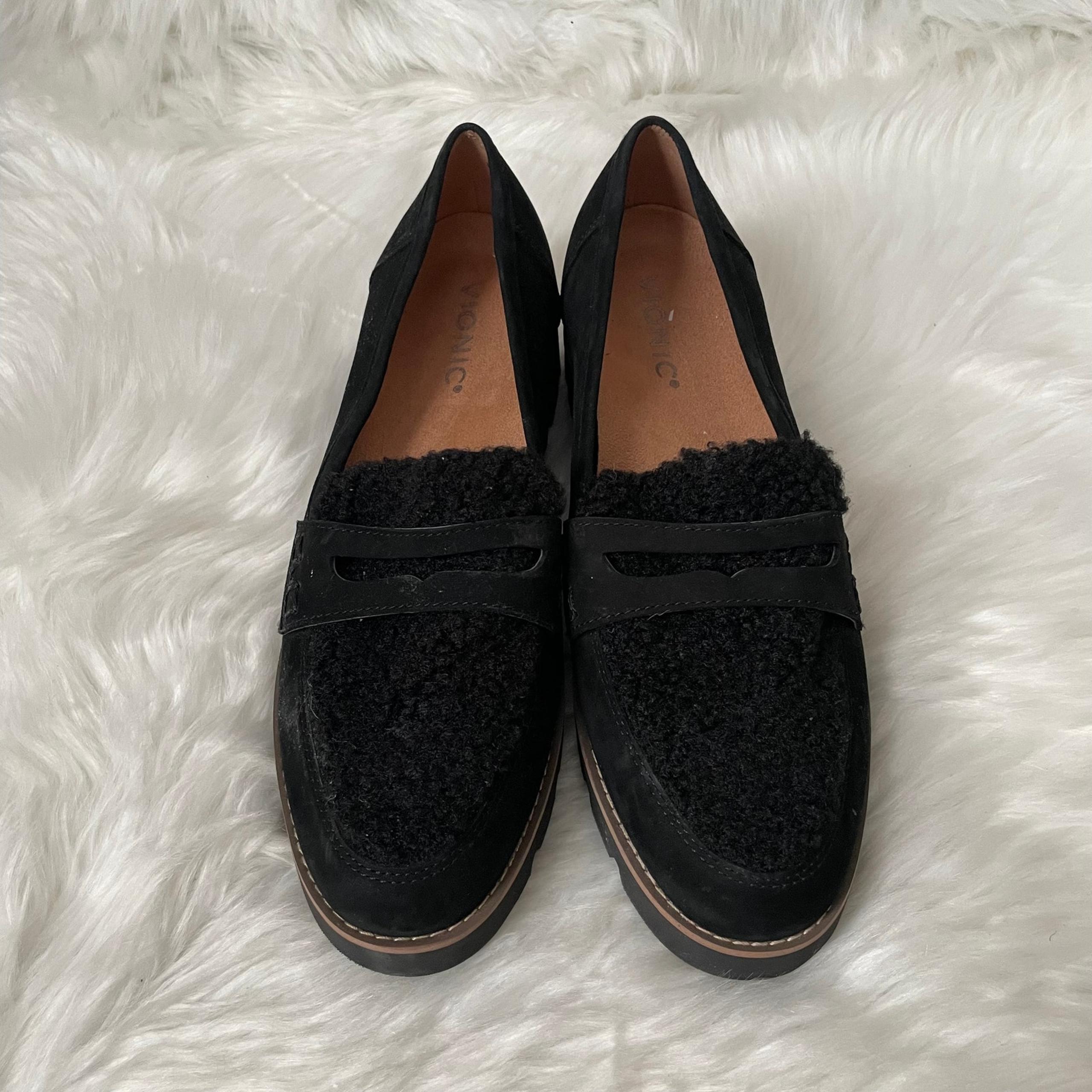Vionic Shoes Womens Size 8 Black Cheryl Suede Faux Fur Platform Penny Loafer