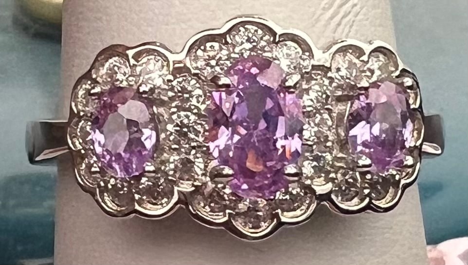 Size 8 sterling silver ring