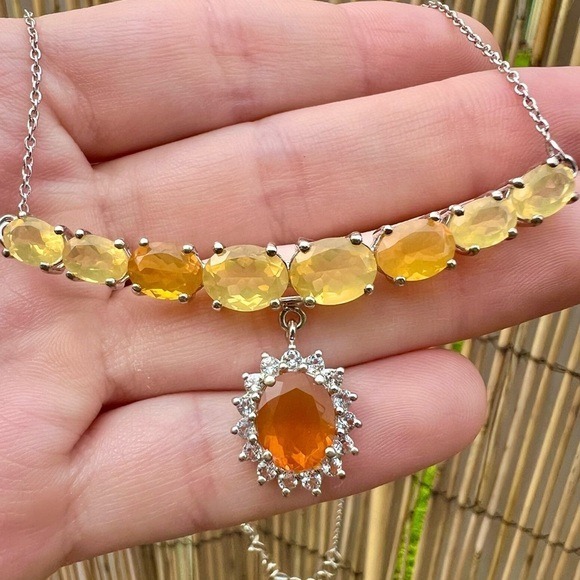 9.88CTW genuine flashy orange fire Opal/topaz necklace -new!! Nice 7.09g heavy