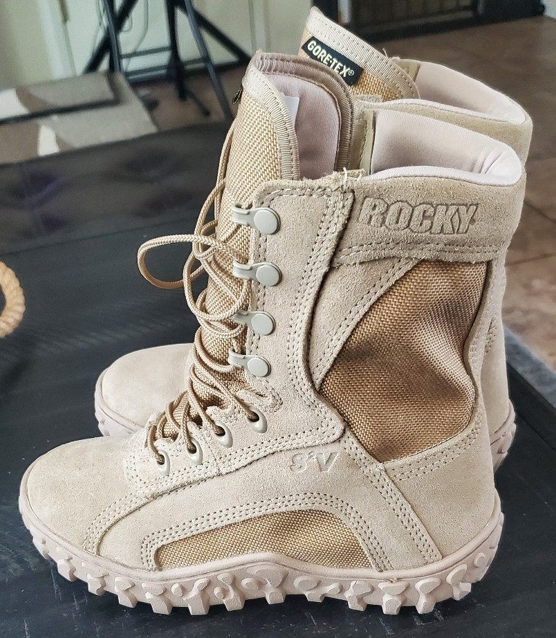 Rocky 6101-S2V Waterproof/Flame-resistance/Steel-Toe Military Boots Size: 5.5 M