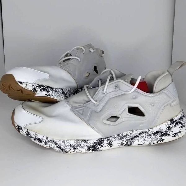 Men's Pre-owned Reebok Furylite AG Designer Sneakers - sz. 11
