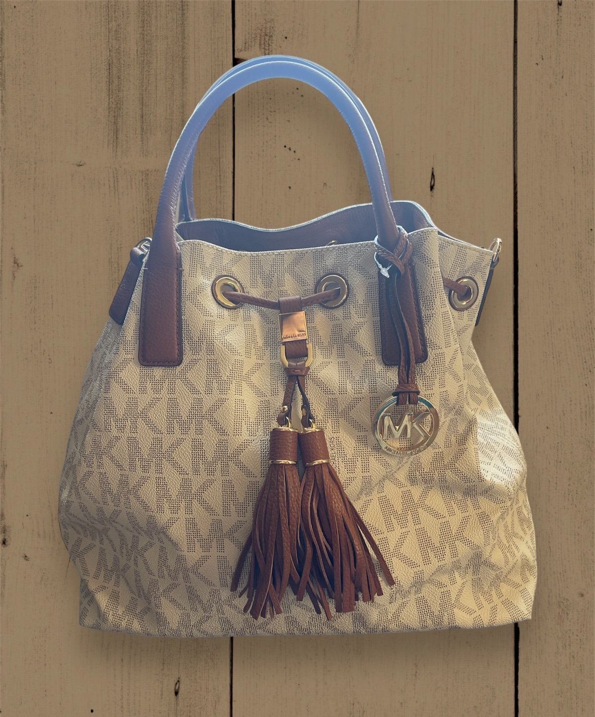 NWT MICHAEL KORS Camden Large Drawstring Satchel Bag - Vanilla