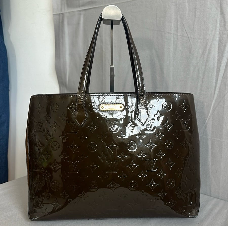 Louis Vuitton Amarante Monogram Vernis Wilshire MM Bag