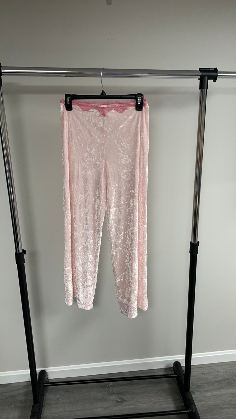 Vintage Y2K Victoria’s Secret Baby Pink Velour Size S. Stretchy. In excellent co