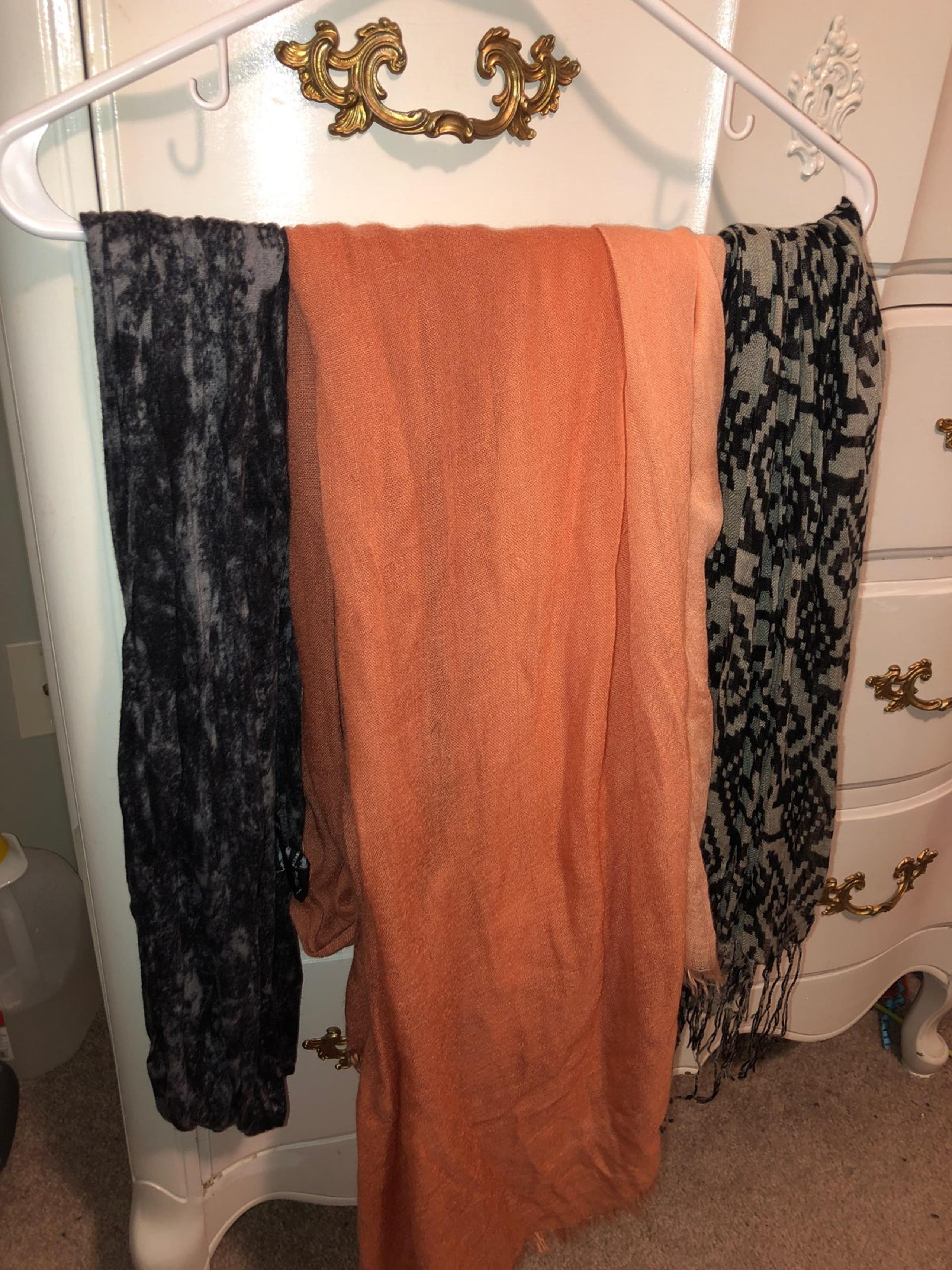 3 Cute Scarves