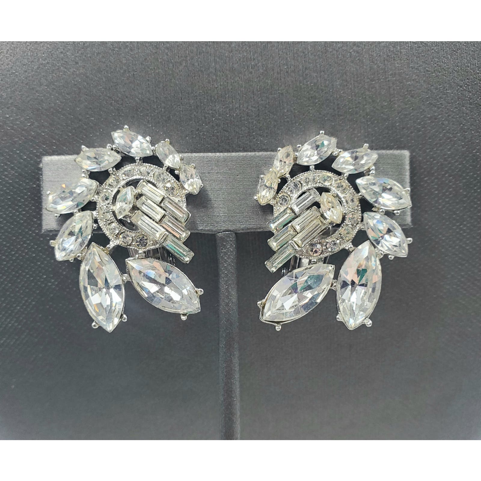 Vintage Ora Clear Rhinestone Clip On Earrings – Signed Ora Jewelry - Rare