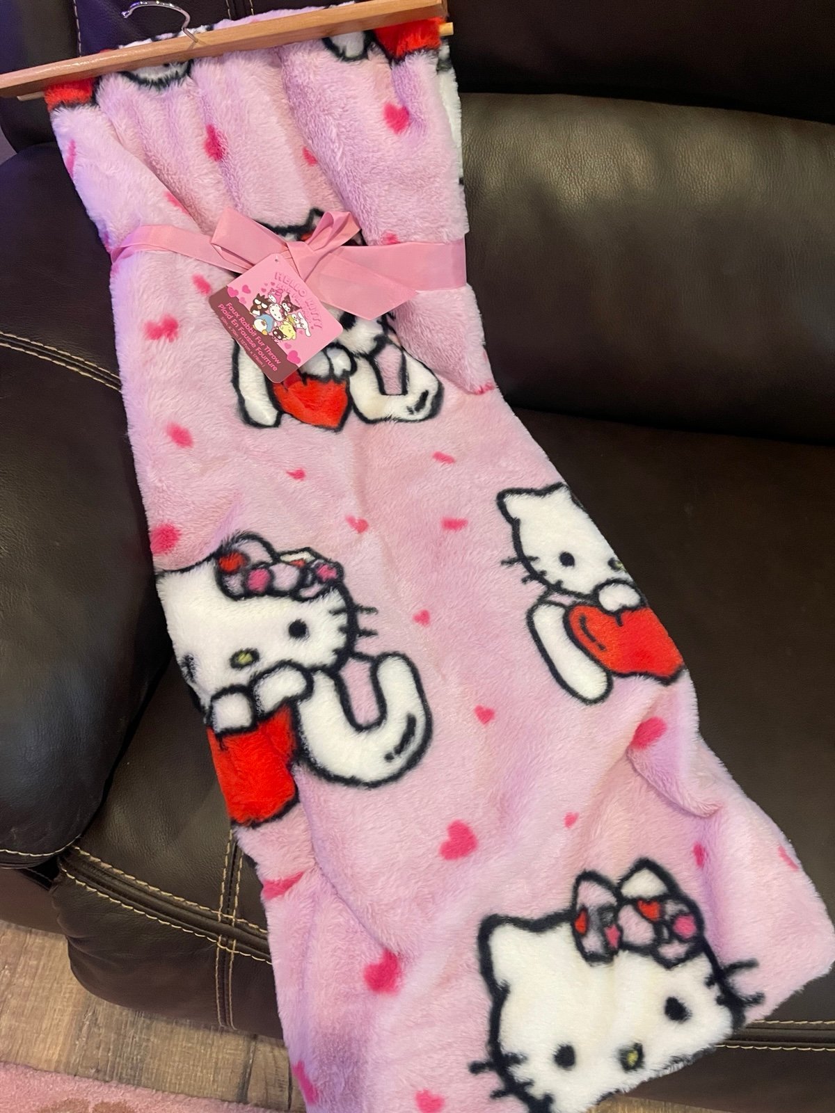 Hello Kitty Faux Fur Valentine Blanket