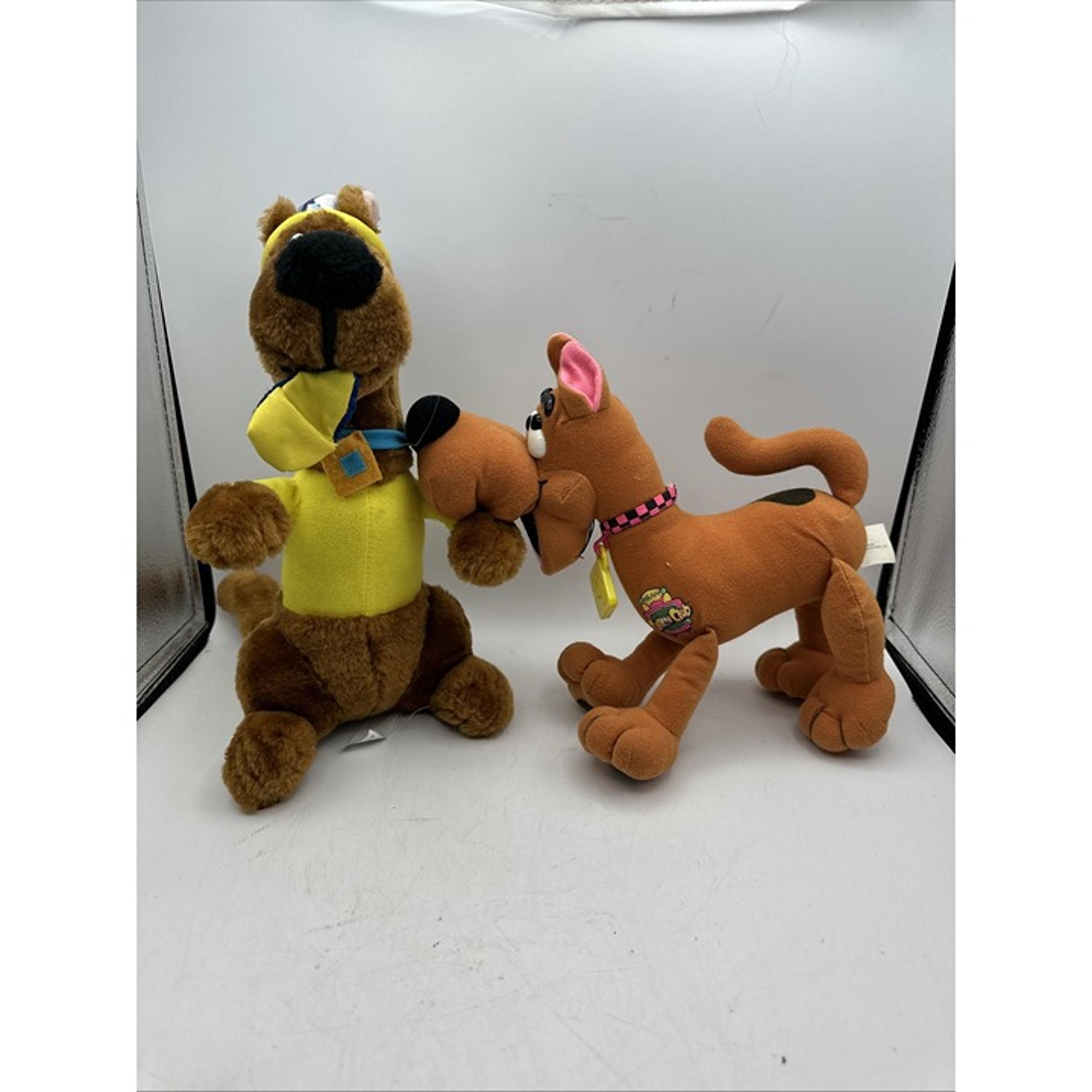 Scooby Doo Plush Stuffed Animal Play By Play Cartoon Network Lot  Of 2  Vtg 10”