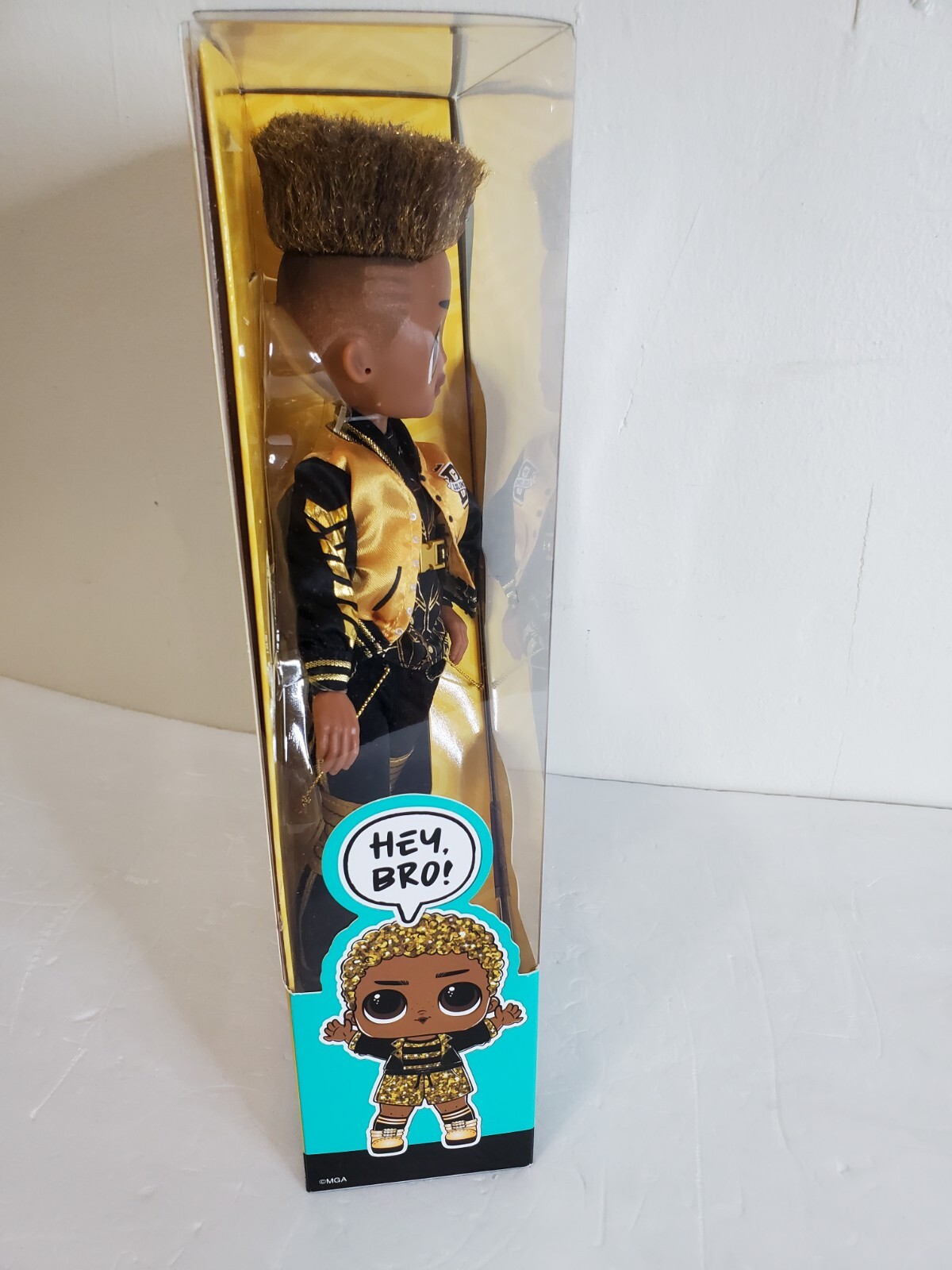 LOL Surprise OMG Guys PRINCE BEE Fashion Doll 20 Surprises Brother of Royal Bee