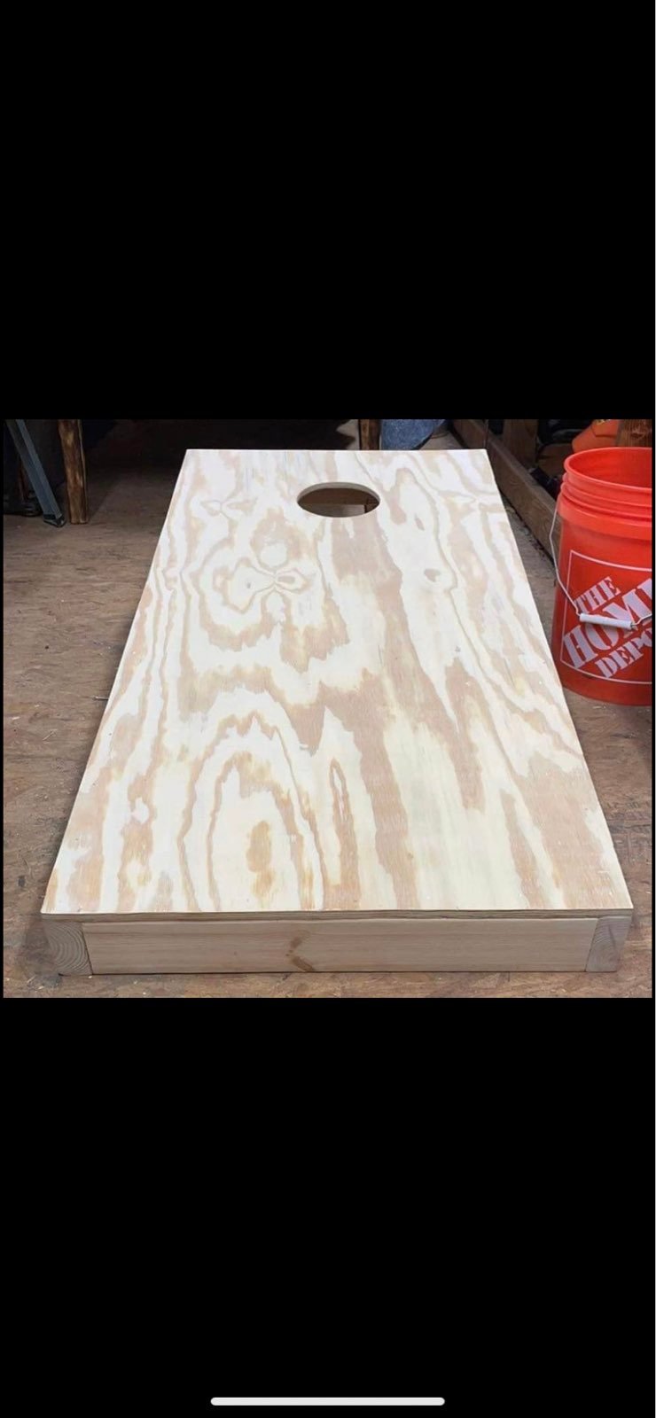 Cornhole board