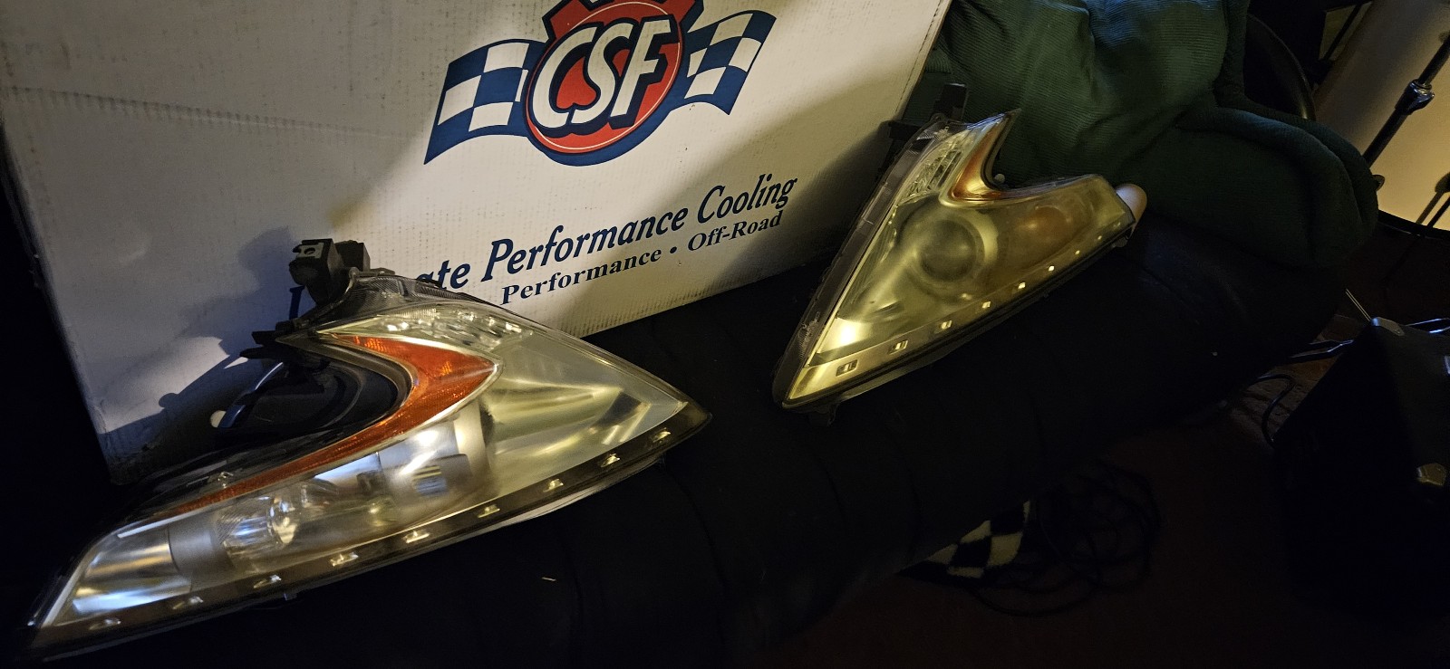09-17 OEM Nissan 370z Headlights Complete Set