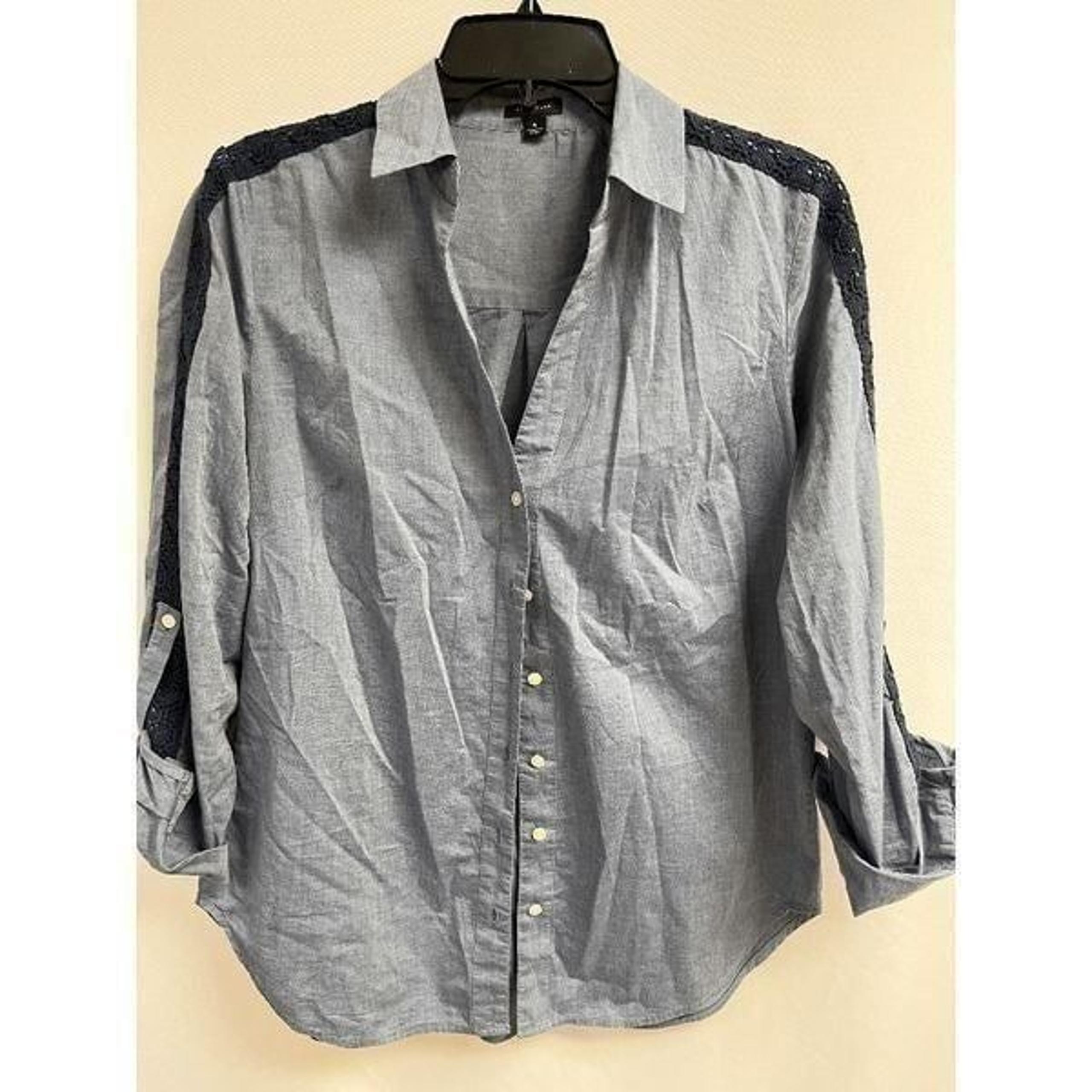 Ann Taylor Womens Long Sleeve Collared Button Down Shirt Gray Size Small