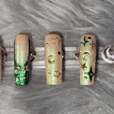 Press On Nails!
