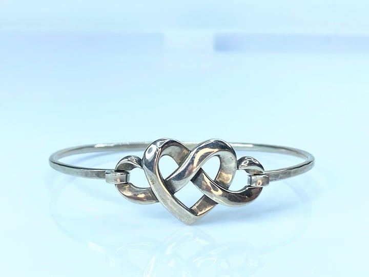 Retired James Avery Celtic Love knot bangle in sterling 925 6.5 11.3g JR9828