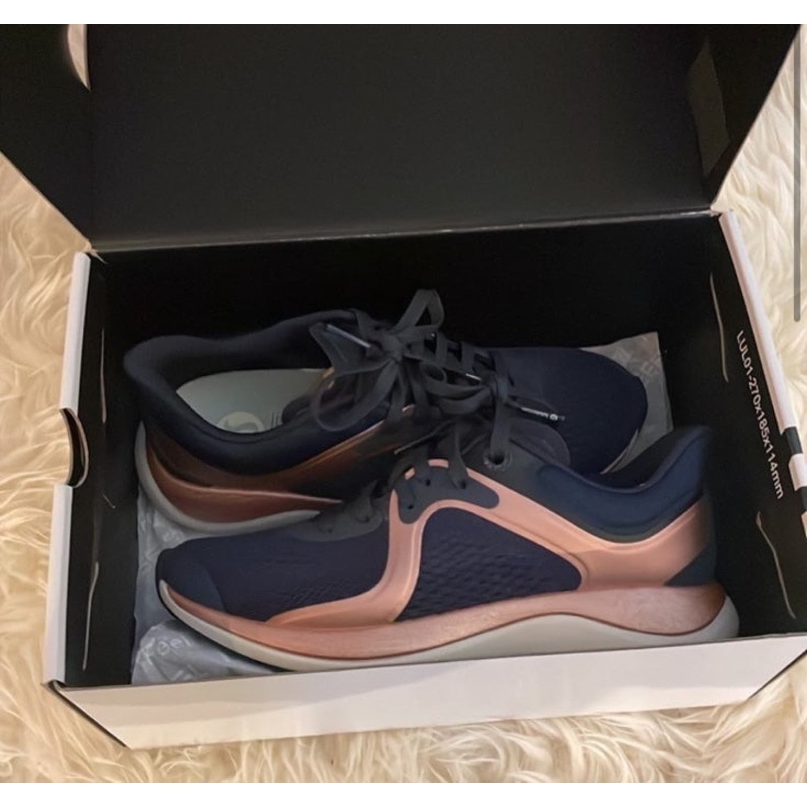 Lululemon Women’s Chargefeel Workout Low Sneakers size 5
