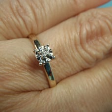 14k Yellow Gold Natural Round Diamond Solitaire Engagement Ring .01 Tw Size 6