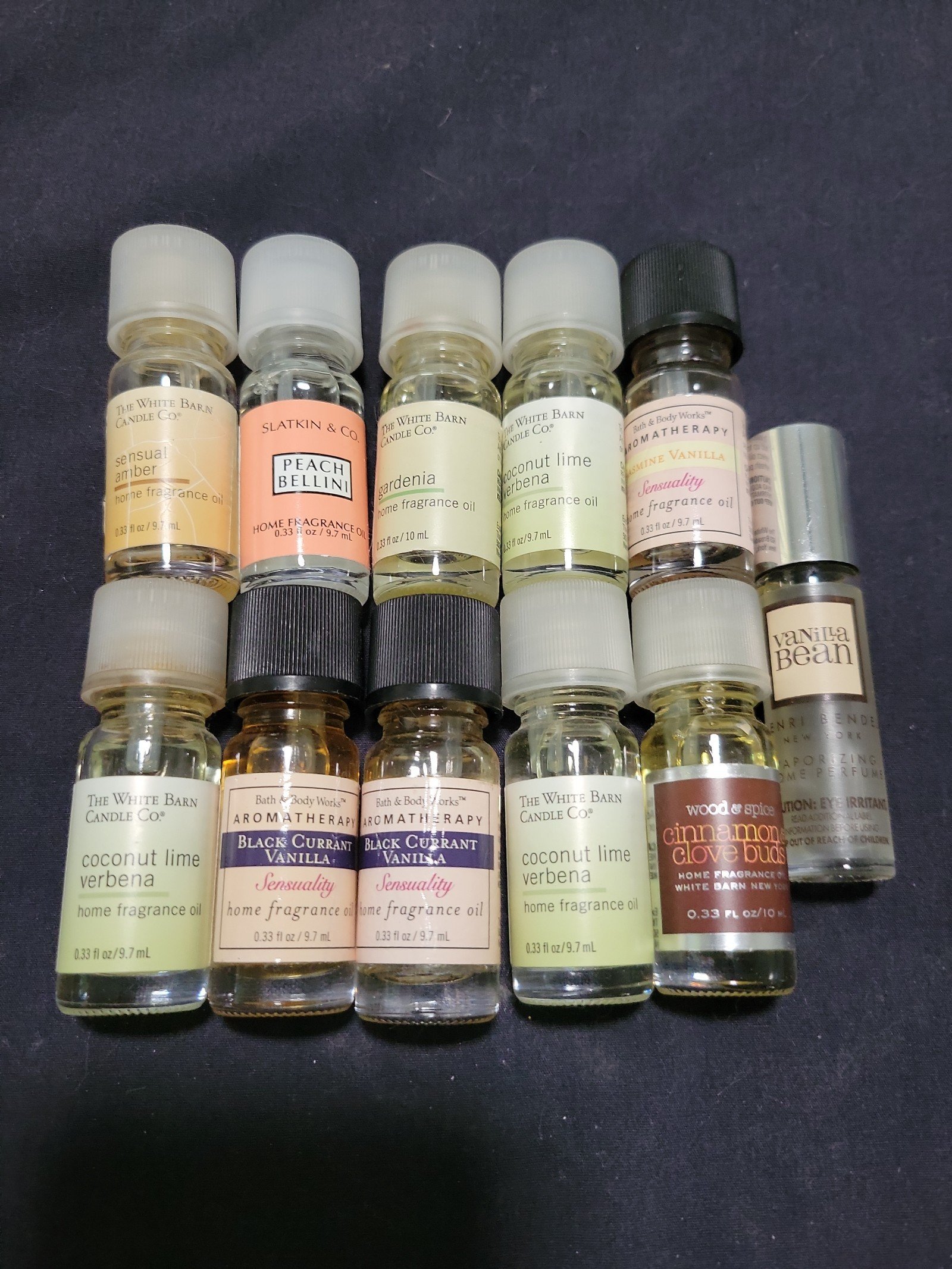 Lot of 11 White Barn Cabdle Co. & Bath & Body Works Fragrance Oils with burner