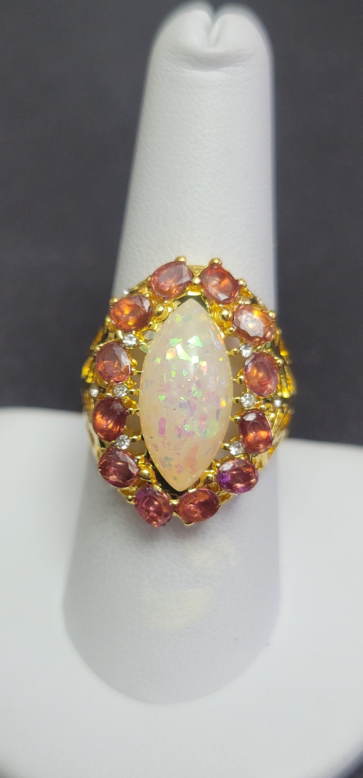 R651 49 Vintage Opaline Cocktail Ring. Size 8.5