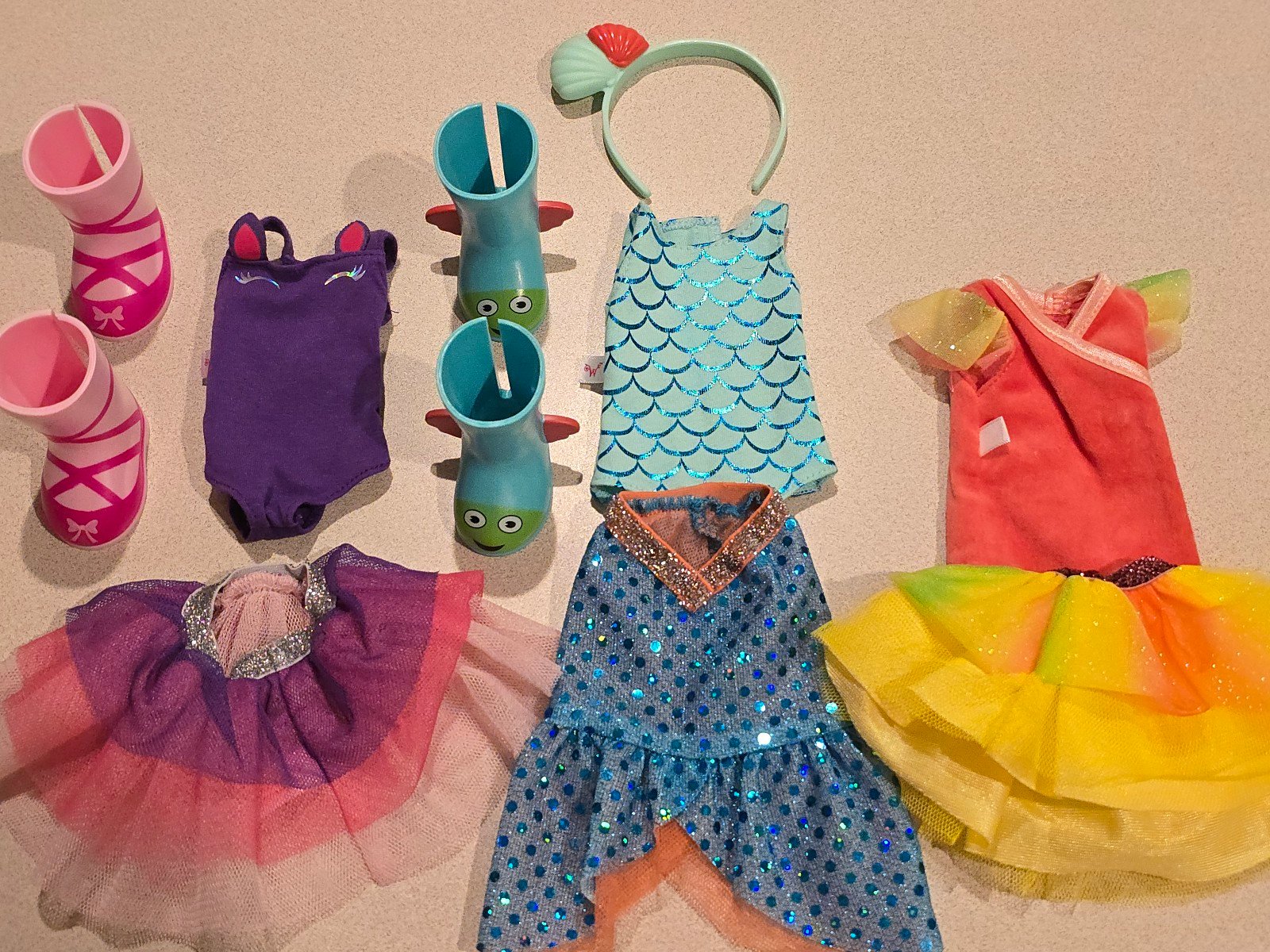 Lot of American Girl Wellie Wisher Meet Outfits