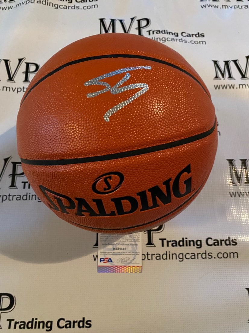 PSA Certed Shaquille O'Neal Auto Ball