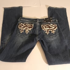 Miss Me lowrise jeans bootcut size 27