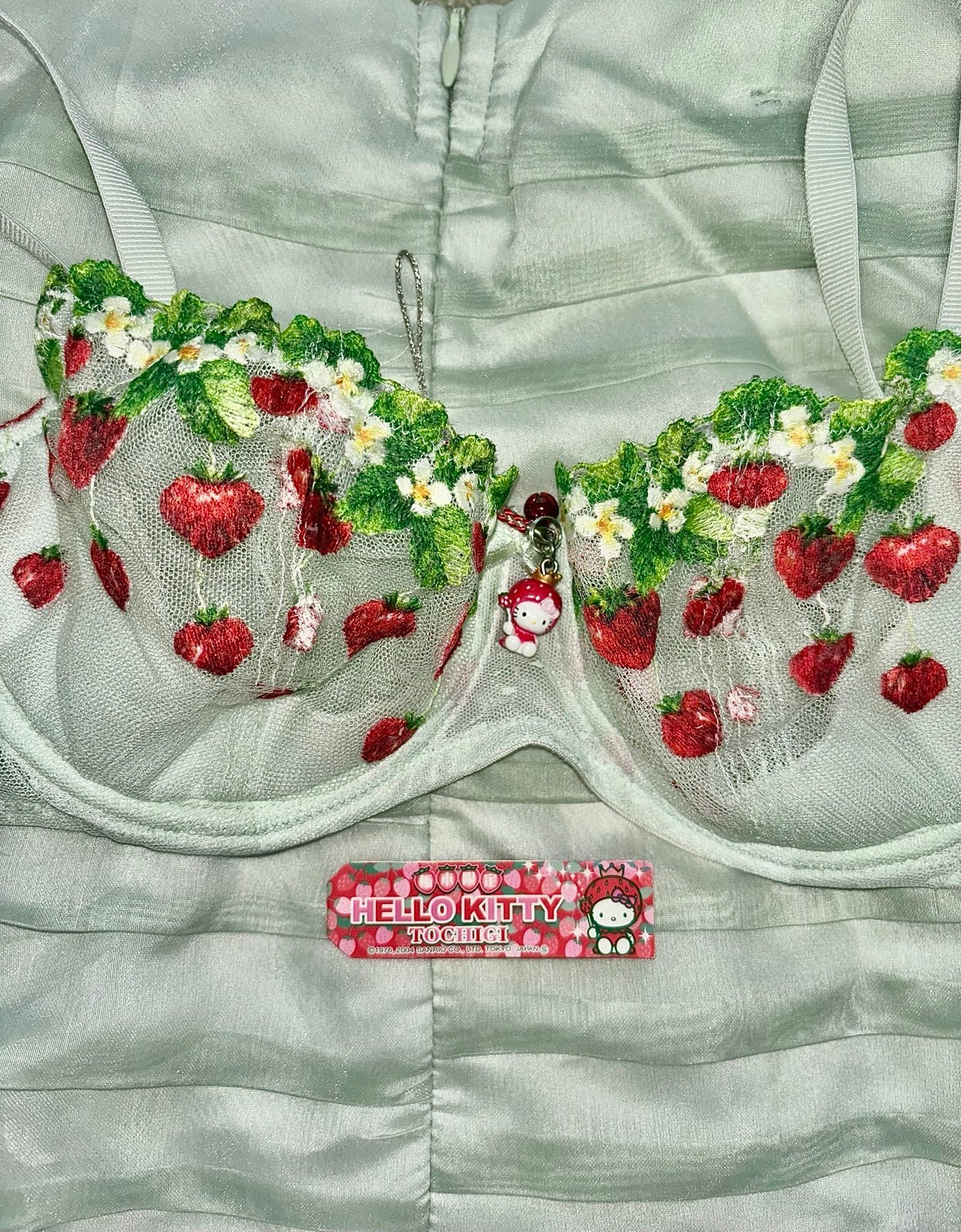 Hello Kitty Strawberry Pastel Set