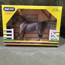 Breyer 656 Classics Medium Grey Horse in