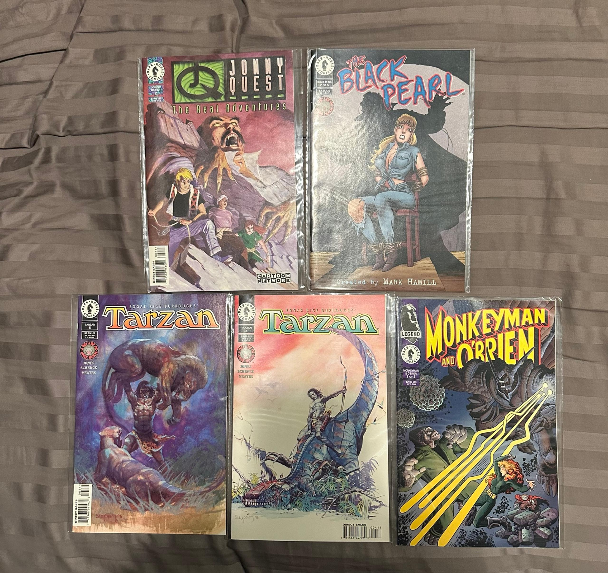 Dark Horse Comic Lot - 5 books