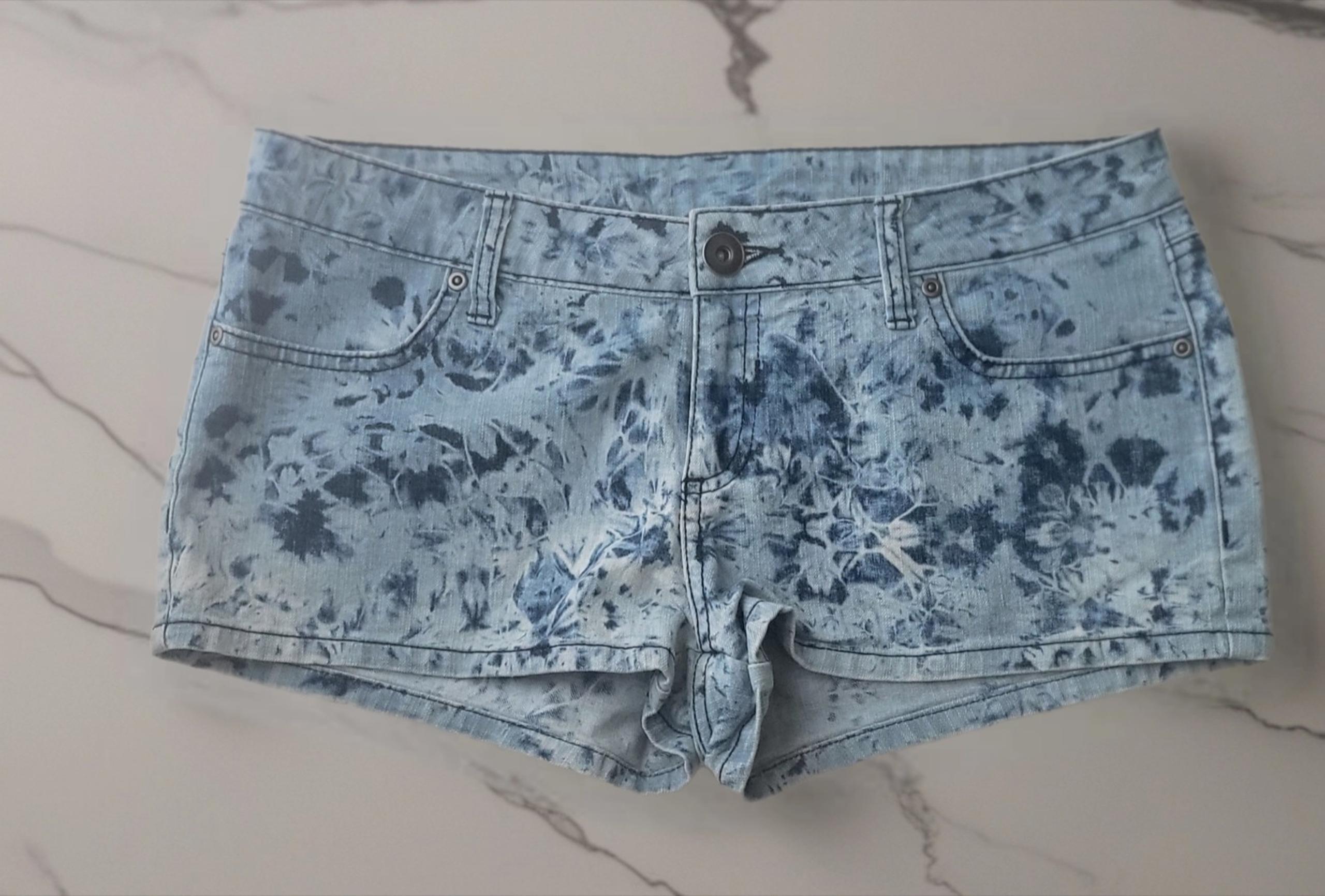 City Streets Denim Booty Shorts sz 9