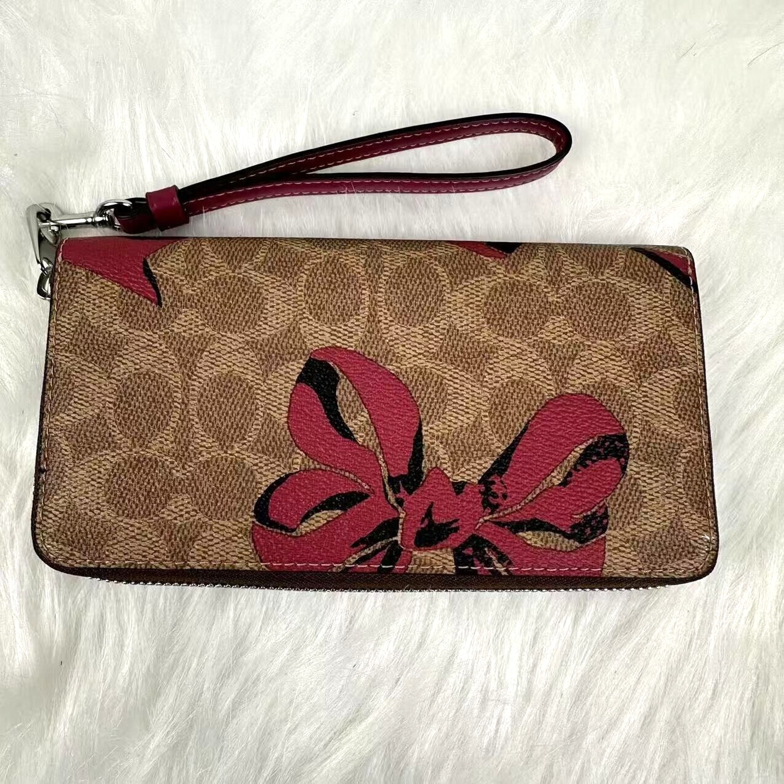 Coach Long Zip Around Wallet In Signature Canvas With Bow