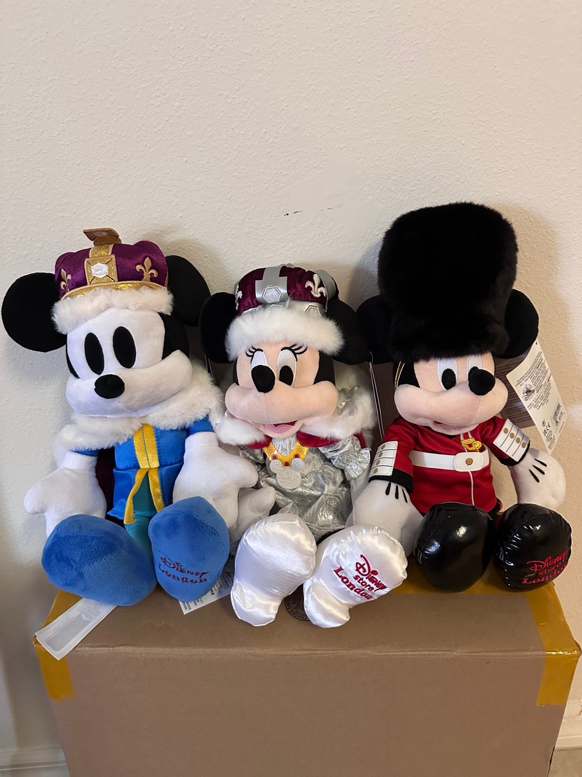 Disney Parks Minnie Queen & Guard Mickey & NEW King Mickey Plush set