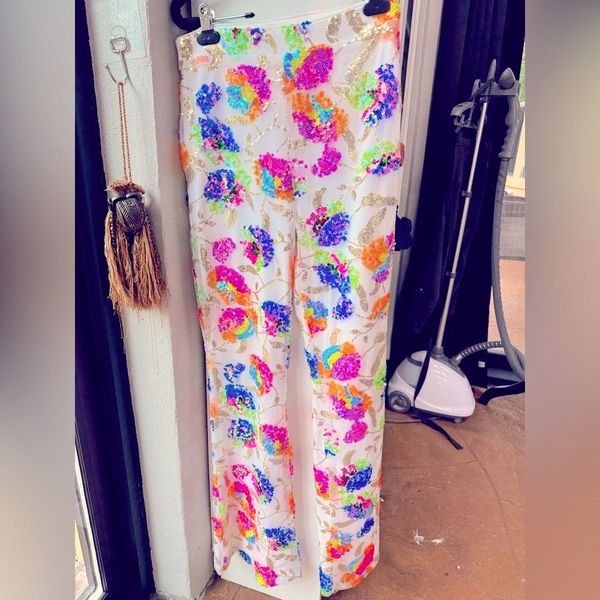 NWT MAIN STRIP women's cleo sequin low waist flare pant in multi colors SZ S