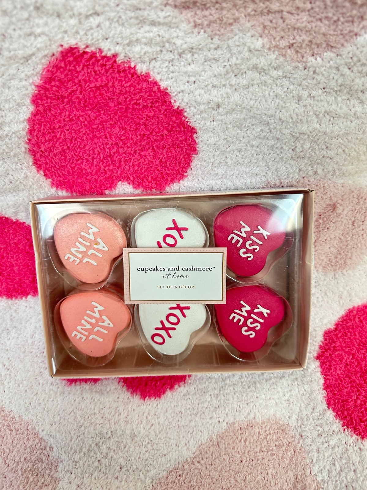 Cupcakes and Cashmere Valentines Macaroons Set
