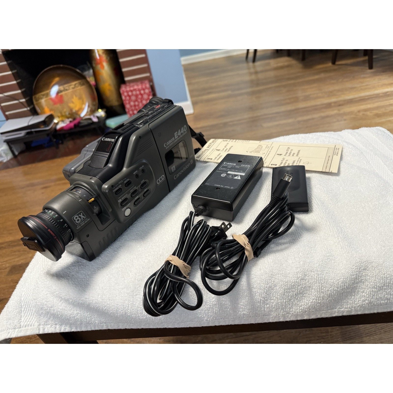 Canon Canovision 8 E440 8mm Camcorder w/ Accessories - **For Parts/Repair Only**