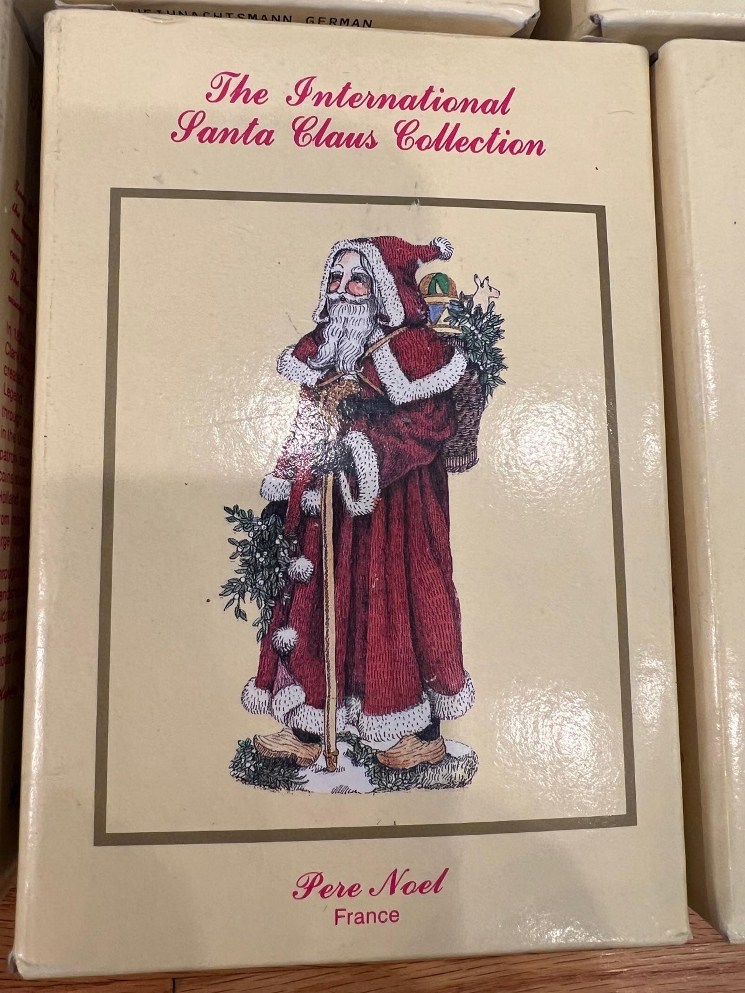 International Santa Claus Collection France