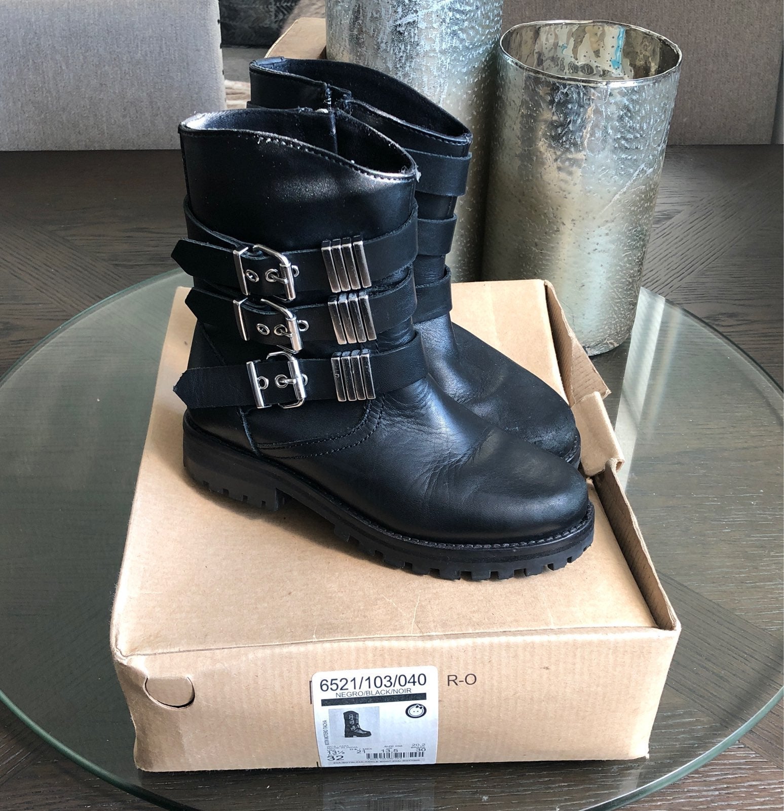 Girls black leather boots size 13,5