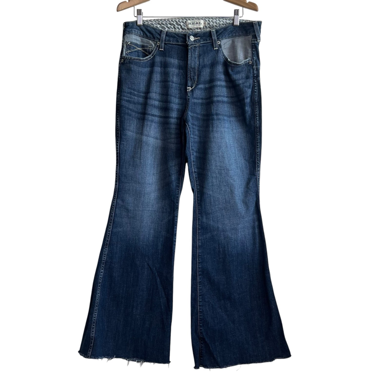 Ariat Flare Raw Hem Dark Wash Two Tone Pockets Size 32S Western REAL Denim Jeans