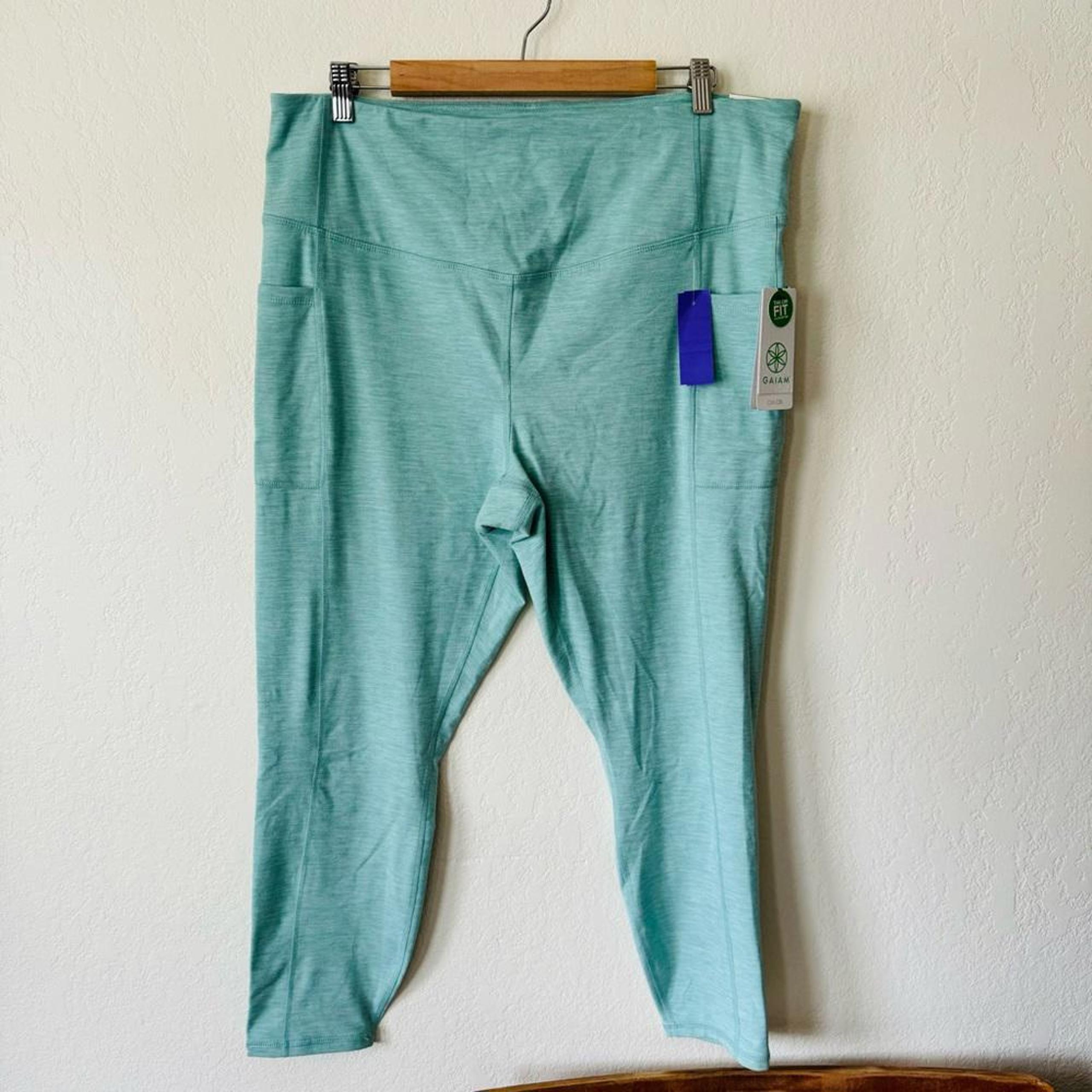 NWT | GAIAM | high rise leggings