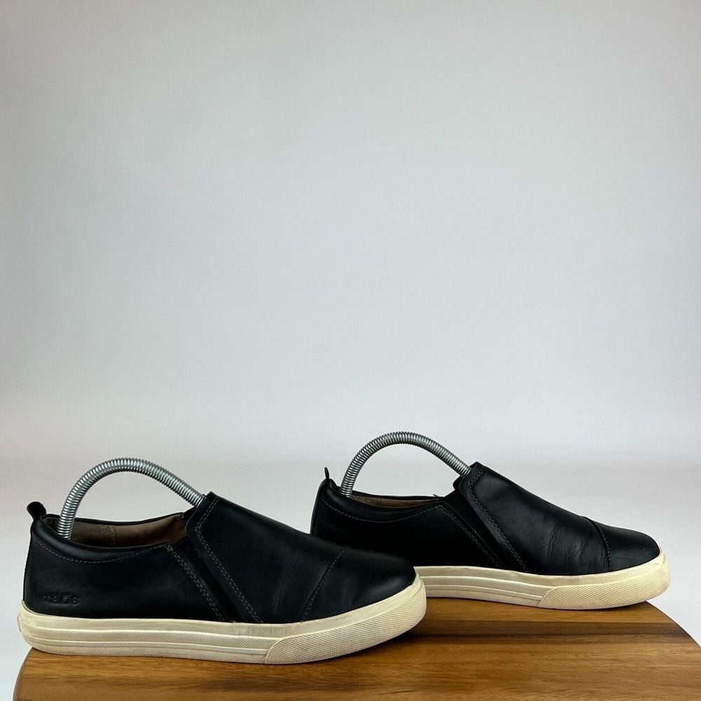 Womens Taos Twin Gore Lux Black Leather Casual Slip On Sneakers Shoes Size 9 M