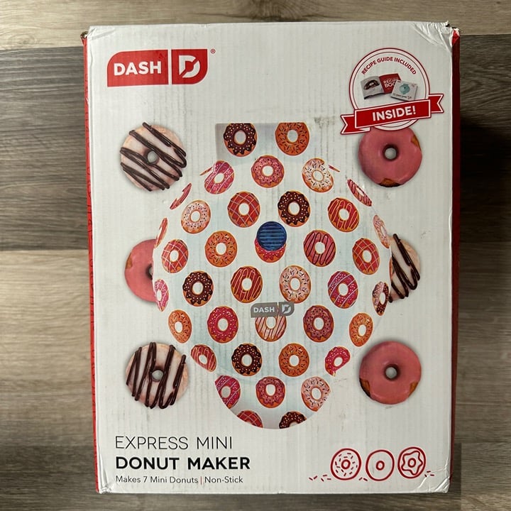 Express Mini Donut Maker 7 Mini Donuts in Minutes Non-Stick Recipe Guide