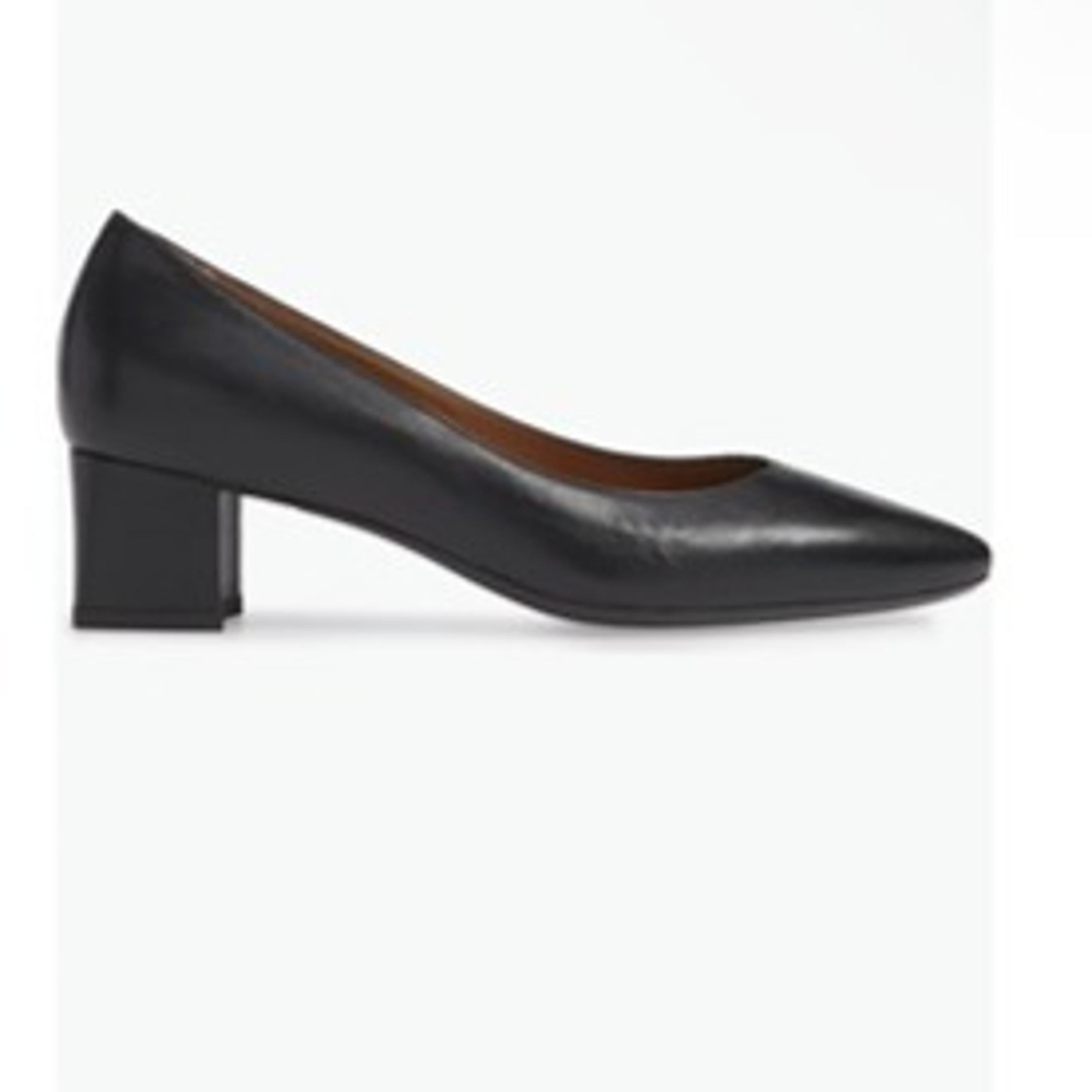 NWOT Aquatalia Pasha Pump (Women) in Black Nappa Leather, Size 10