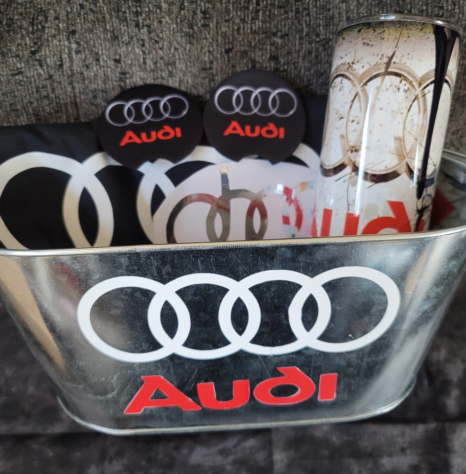 Custom auto gift baskets