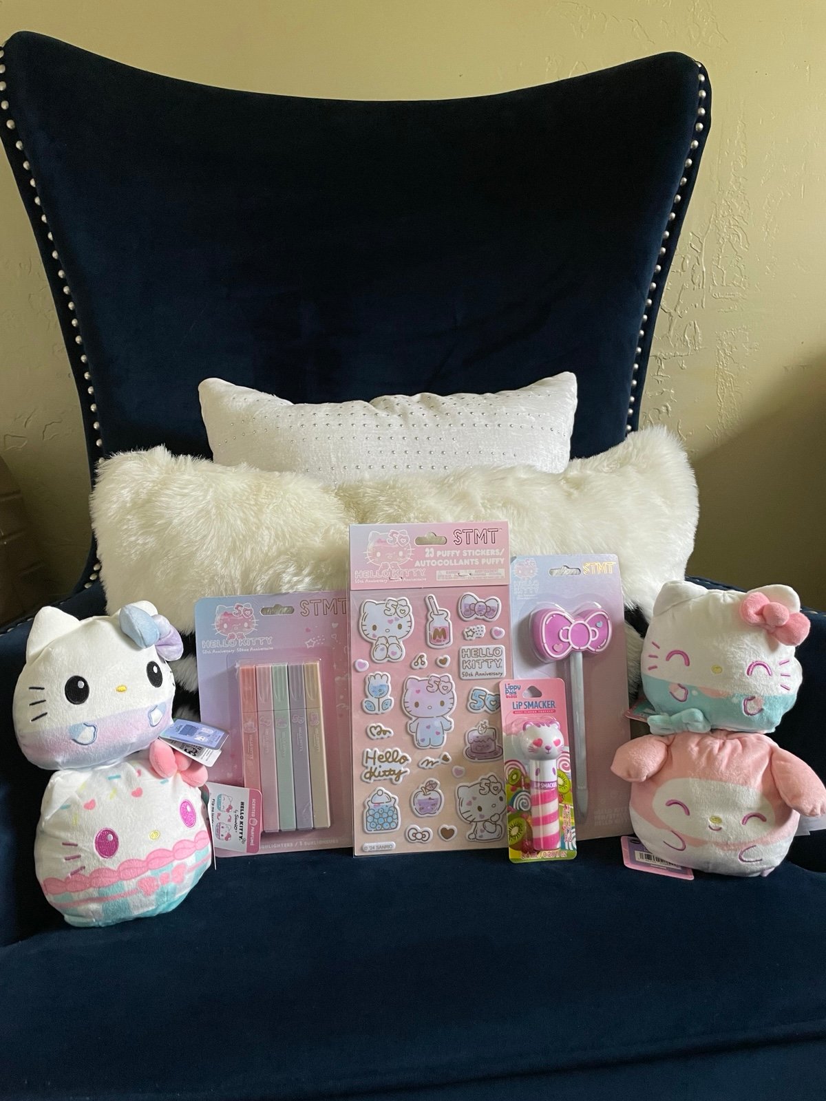 Hello Kitty Bundle