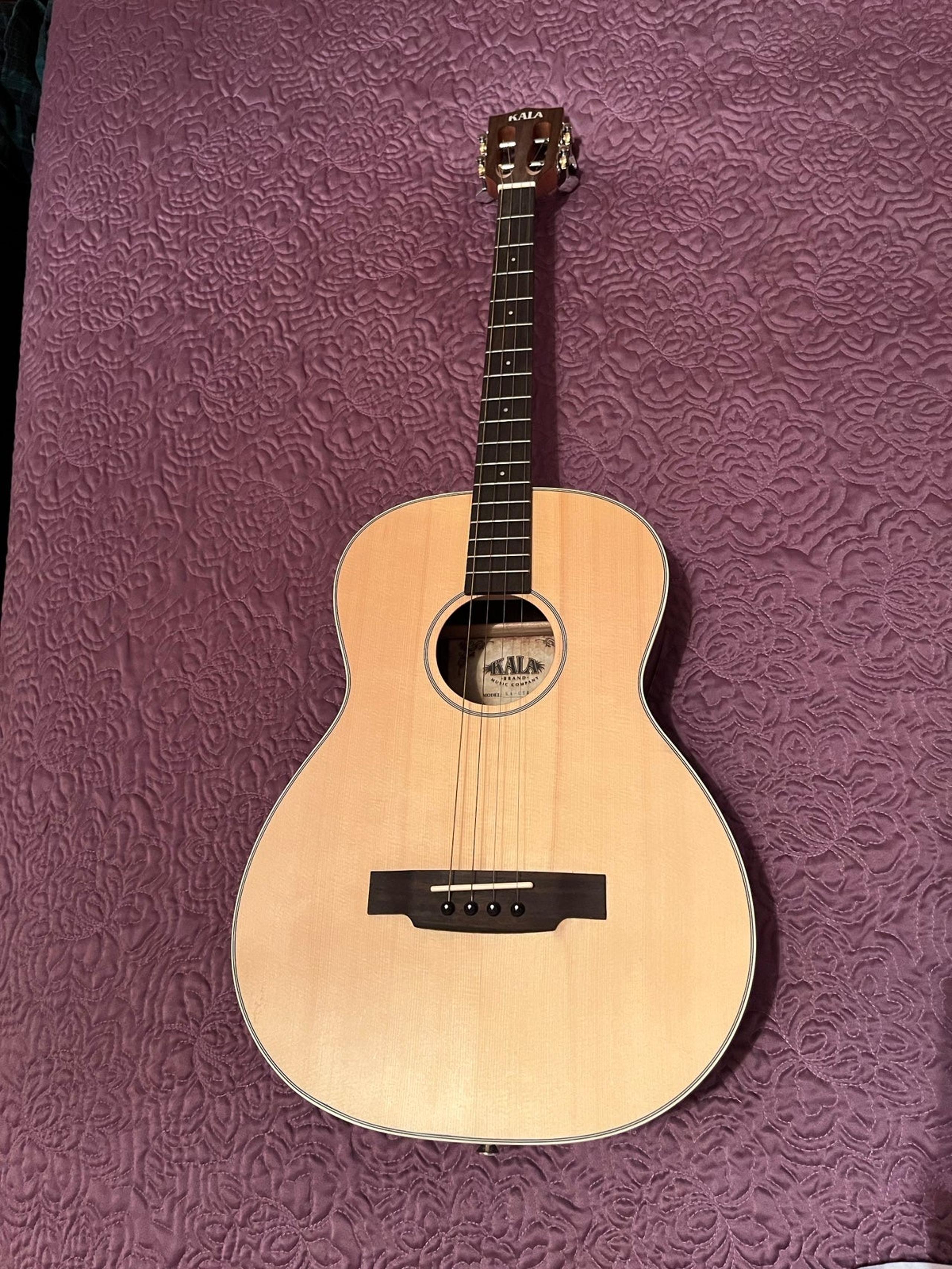 Tenor guitar