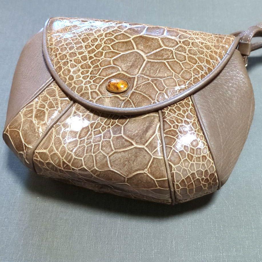 ✨ Ultra rare item: Turtle Shoulder Bag Cloisonné